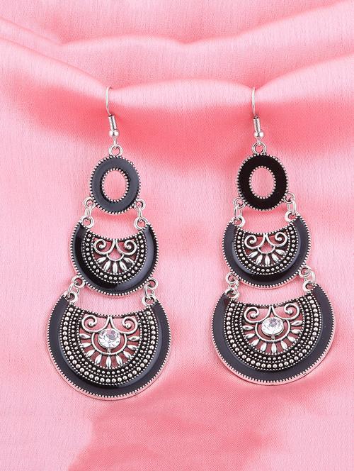 silver metal drop earring - 16603232 - Very Small Image - 1