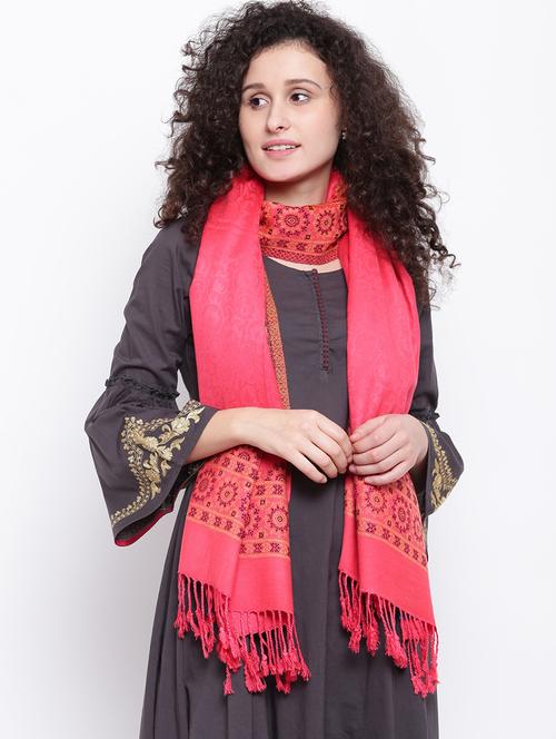 fringed hem printed stole - 16611872 - Very Small Image - 1
