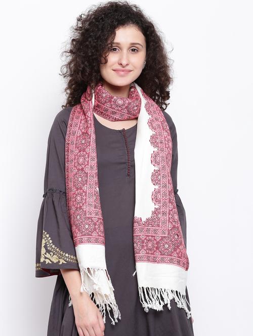 fringed hem printed stole - 16611873 - Very Small Image - 1