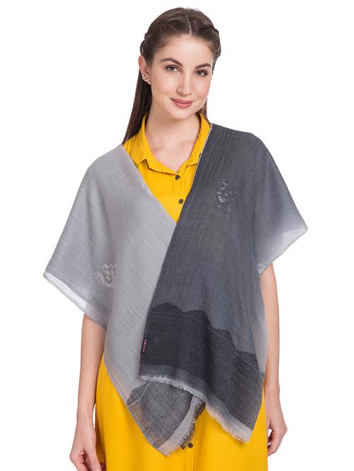 frayed hem color block stole - 16616187 - Very Small Image - 1