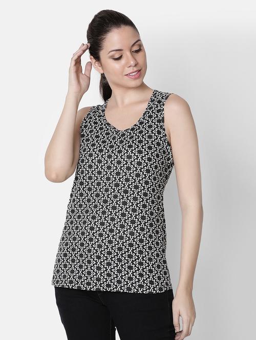 round neck printed tee - 16658024 - Very Small Image - 1