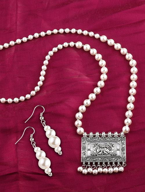 silver tone silver plated long necklace - 16659267 - Very Small Image - 1
