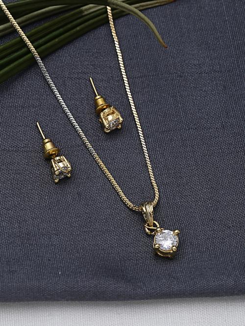 gold metal pendants and earring - 16668118 - Very Small Image - 1