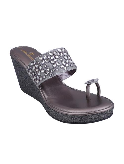 grey one toe wedges - 16677058 - Very Small Image - 1