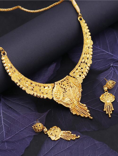 gold necklaces and earring - 16697855 - Very Small Image - 1