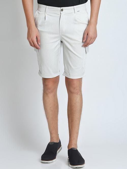 white checkered shorts - 16701800 - Very Small Image - 1