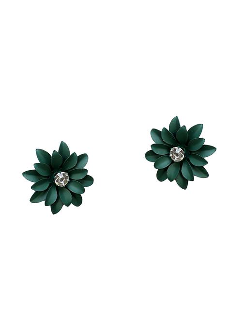 green metal studs earring - 16721653 - Very Small Image - 1