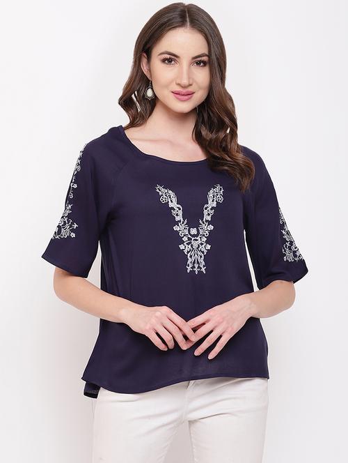 raglan sleeved embroidered detail top - 16730473 - Very Small Image - 1