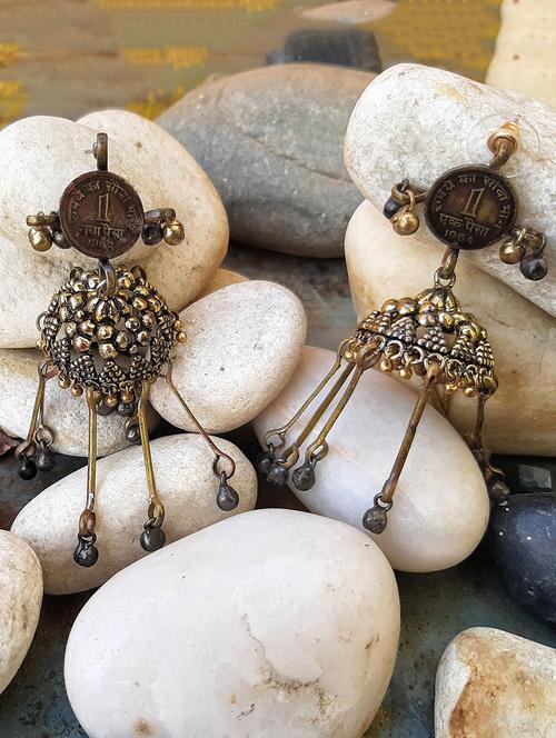 gold brass jhumka earring - 16733306 - Very Small Image - 1