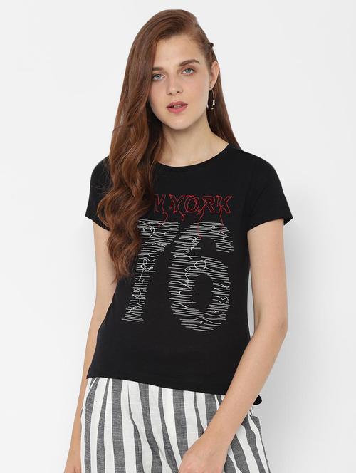 round neck embroidered tee - 16733953 - Very Small Image - 1