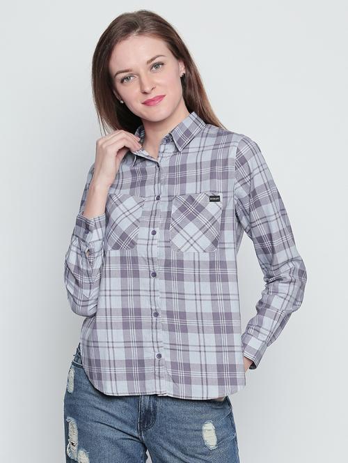 curved hem pocket detail checkered shirt - 16737478 - Very Small Image - 1