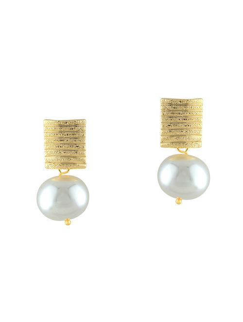 gold metal drop earring - 16768159 - Very Small Image - 1