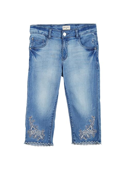 embroidered cotton blend three fourth short - 16772594 - Very Small Image - 1