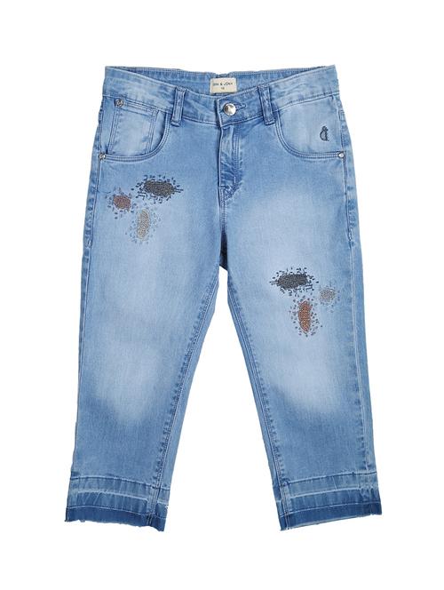 embellished turn up hem three fourth short - 16772597 - Very Small Image - 1