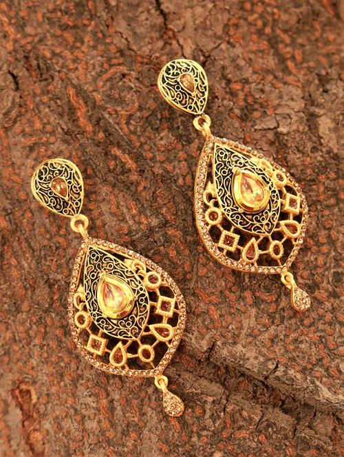 multi colored metal drop earring - 16780265 - Very Small Image - 1