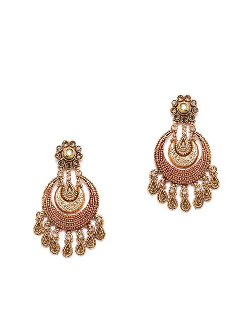 gold metal drop earring - 16780338 - Very Small Image - 1