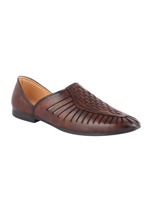 brown leatherette slip on jutis - 16792833 - Very Small Image - 1