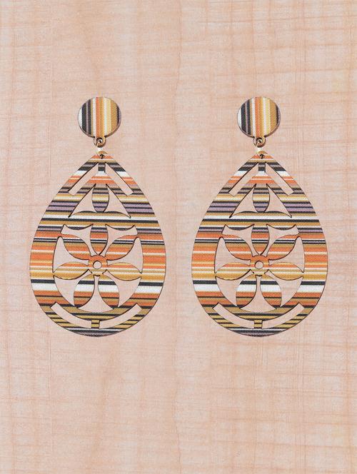 multi colored wood drop earring - 16800409 - Very Small Image - 1