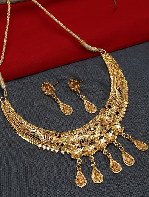 gold metal necklaces and earring - 16801322 - Very Small Image - 1