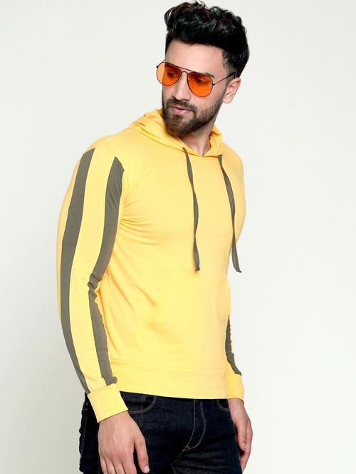 yellow taped t-shirt - 16823657 - Very Small Image - 1