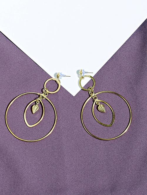 gold metal drop earring - 16831868 - Very Small Image - 1