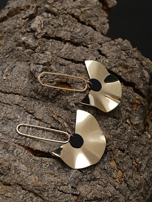 gold metal drop earring - 16831909 - Very Small Image - 1