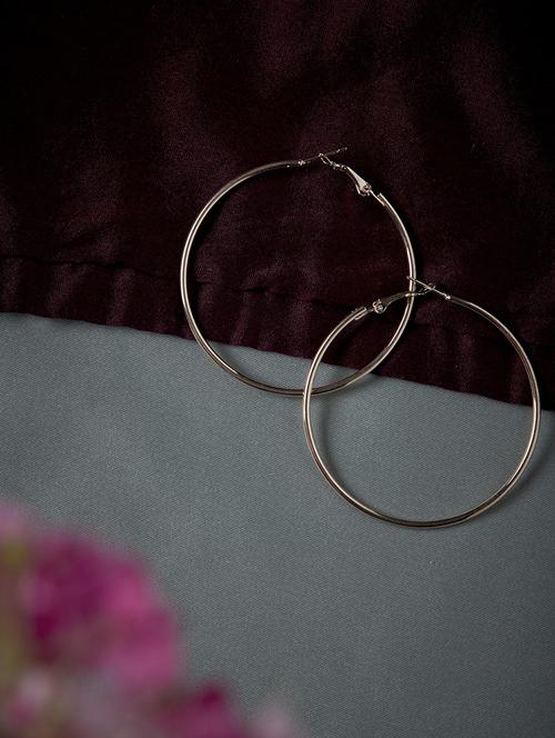 gold metal hoop earring - 16831999 - Very Small Image - 1