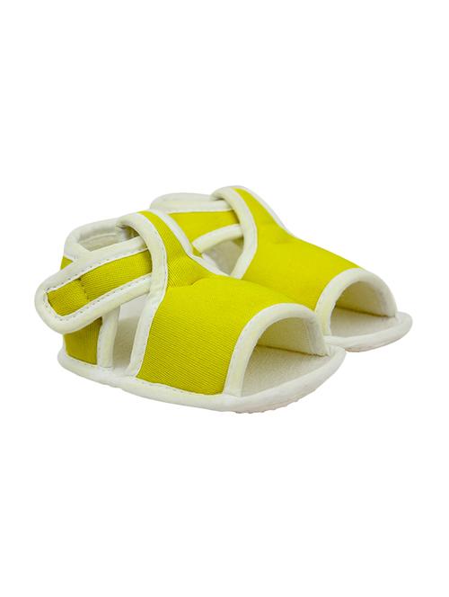yellow fabric booty - 16871192 - Very Small Image - 1