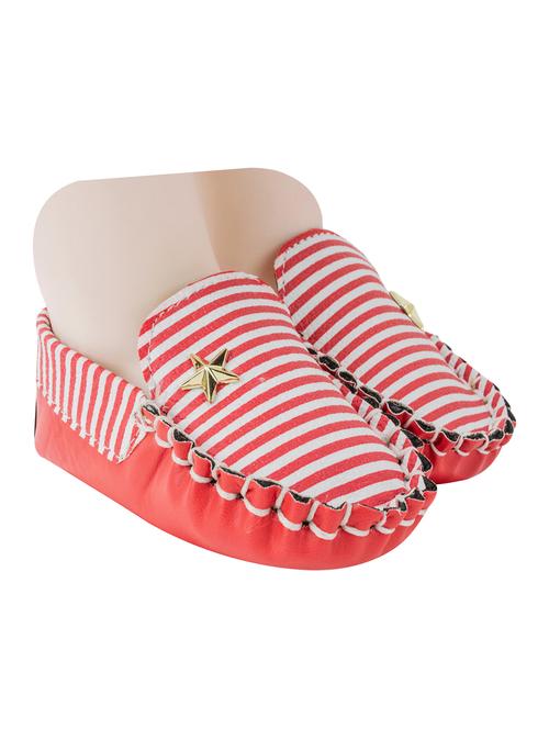 red fabric booty - 16871234 - Very Small Image - 1