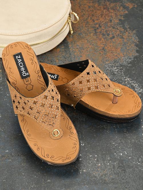 beige toe separator wedges - 16871758 - Very Small Image - 1