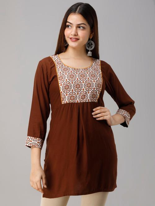 contrast yoke straight kurti - 16901218 - Very Small Image - 1