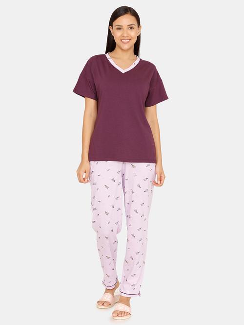v neck tee with quirky pajama set - 16913150 - Very Small Image - 1
