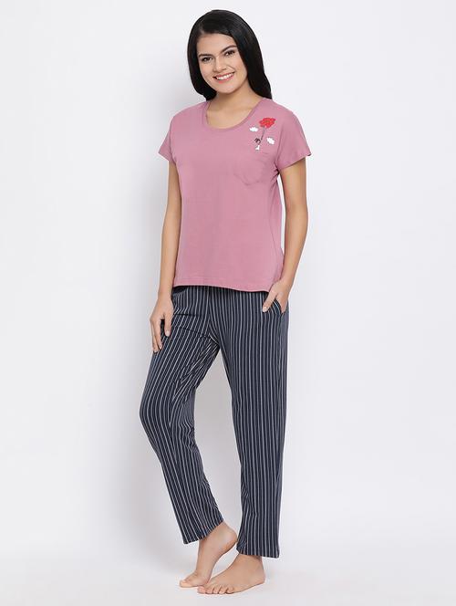 graphic tee with nightwear pajama set - 16913414 - Very Small Image - 1