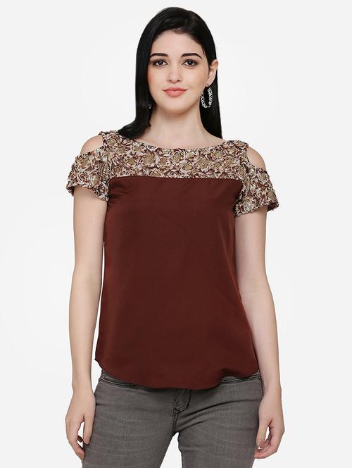cold shoulder printed panel top - 16958167 - Very Small Image - 1