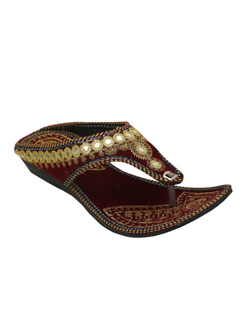 red suede toe separator kolhapuris - 16973383 - Very Small Image - 1