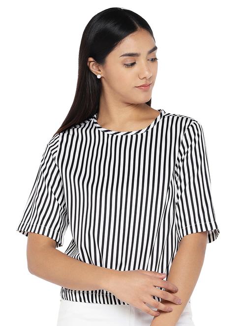 round neck striped top - 16979089 - Very Small Image - 1