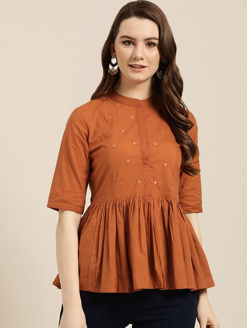 gathered hem mandarin neck top - 16983793 - Very Small Image - 1