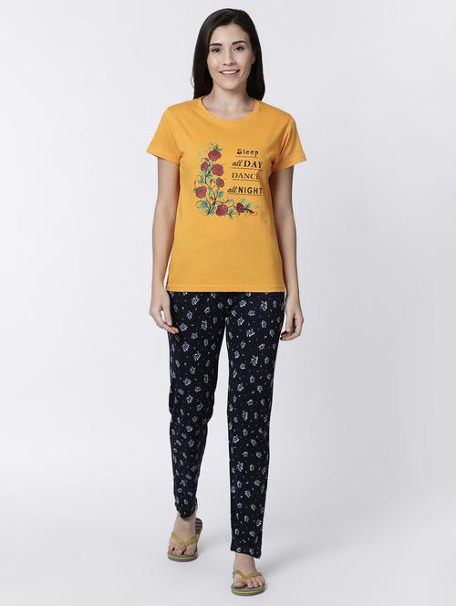 round neck graphic tee with pajama set - 17012782 - Very Small Image - 1