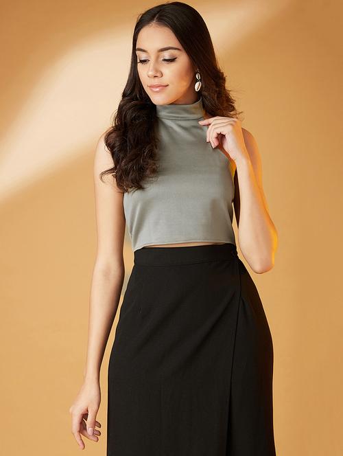 halter neck crop top - 17016304 - Very Small Image - 1