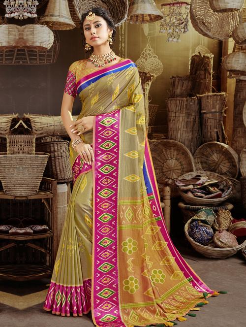 ikat printed saree with blouse - 17020165 - Very Small Image - 1