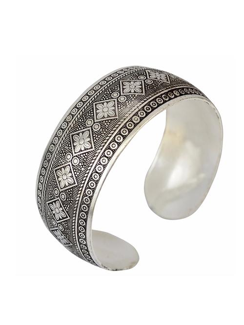 silver plated bangle - 17068844 - Very Small Image - 1