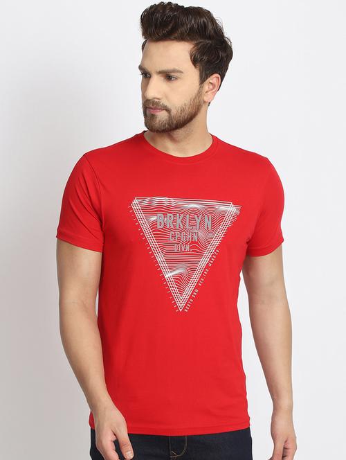 red chest print t-shirt - 17079395 - Very Small Image - 1