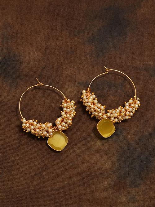 yellow metal hoop earring - 17086867 - Very Small Image - 1