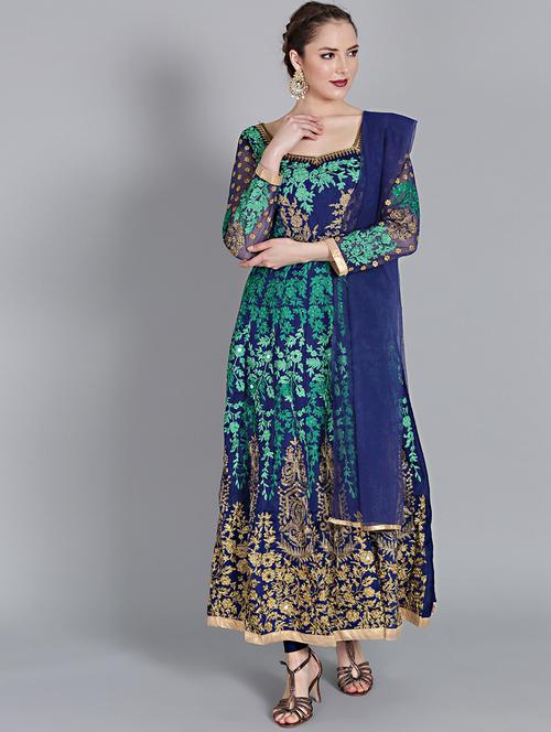 embroidered suit set - 17087635 - Very Small Image - 1