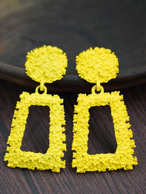 yellow metal drop earring - 17127963 - Very Small Image - 1