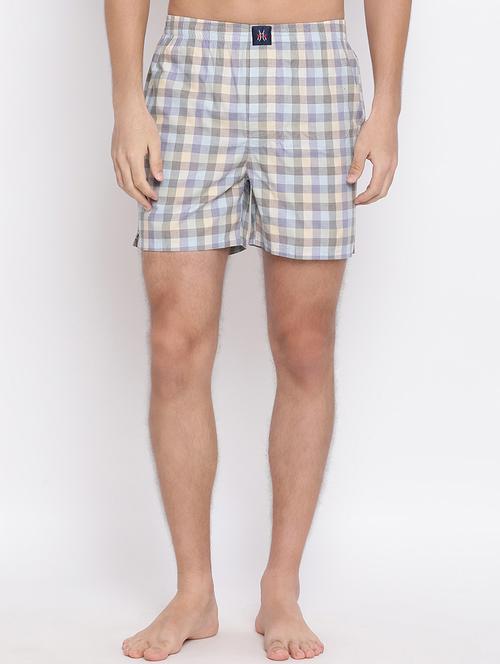 grey checkered boxer - 17154161 - Very Small Image - 1