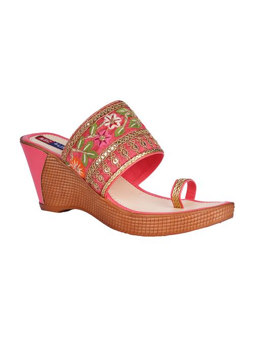 red one toe wedges - 17167566 - Very Small Image - 1