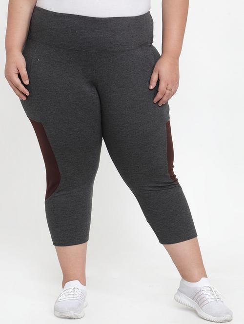 cotton sports capri - 17196039 - Very Small Image - 1