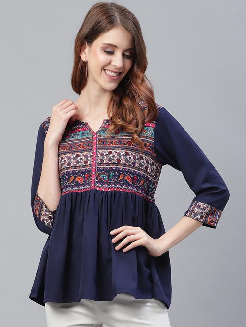 printed yoke gathered hem top - 17245155 - Very Small Image - 1