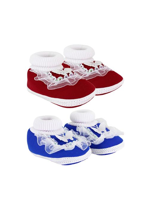 set of 2 booties - 17251445 - Very Small Image - 1